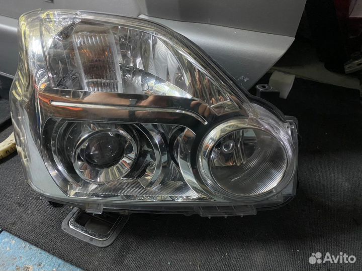Nissan х треил т 31 фара левая