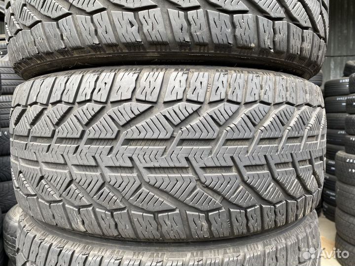 Tigar Winter 235/45 R18 98V