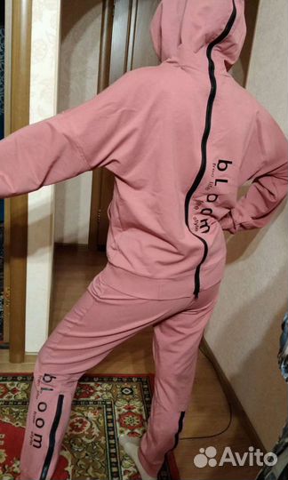 Спортивный костюм новый 3 шт