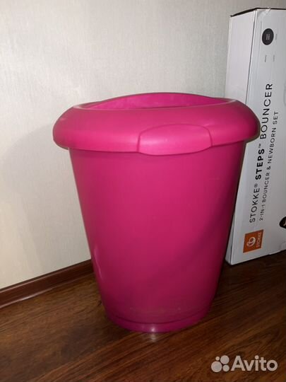 Контейнер для корма животных