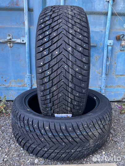 Zmax Winternova Stud II 235/55 R20 102T