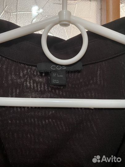 Футболка поло Cos