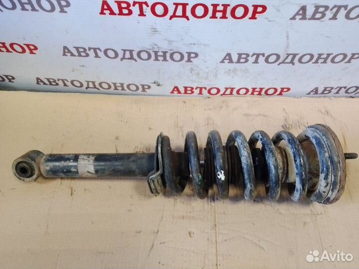 Амортизатор передний левый Mitsubishi Pajero 3