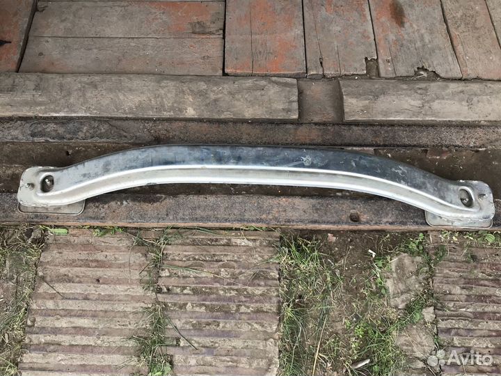 Усилитель заднего бампера LADA vesta