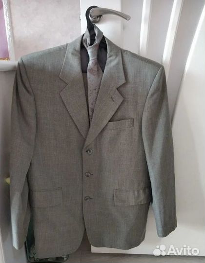 Мужской классический костюм 46-48 размер
