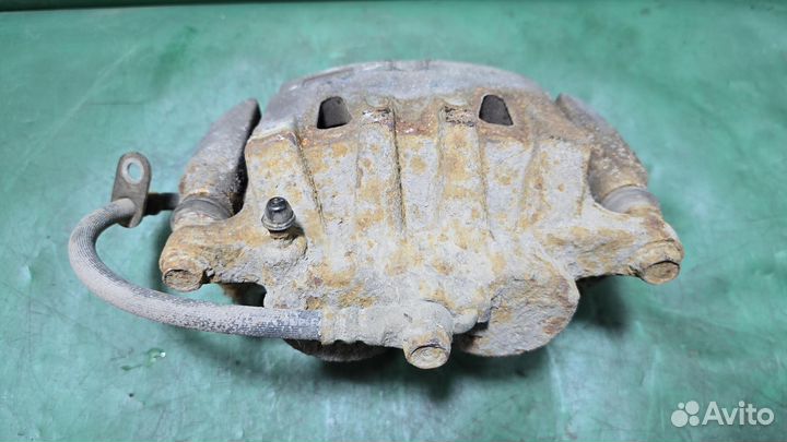 Б/У Б/У Суппорт передний левый L lexus RX300 lexus