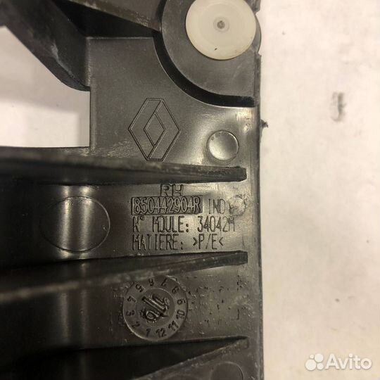 Кронштейн заднего бампера правый Renault Logan I