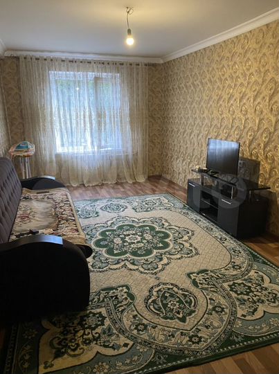 2-к. квартира, 56 м², 2/5 эт.