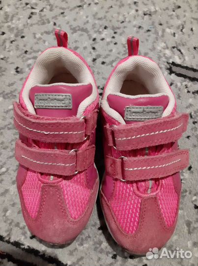 Обувь на девочку 25 размер