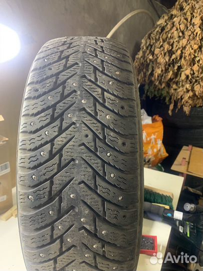 Nokian Tyres Hakkapeliitta 8 185/65 R15 92T