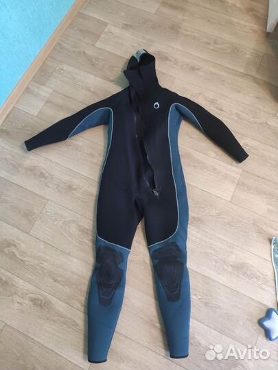 Гидрокостюм