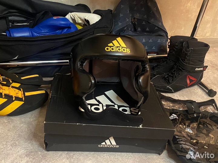 Боксерский шлем adidas