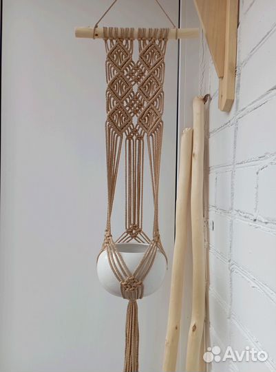 Кашпо для цветов подвесное