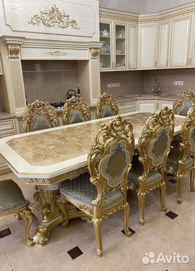 Комплект стол и стулья