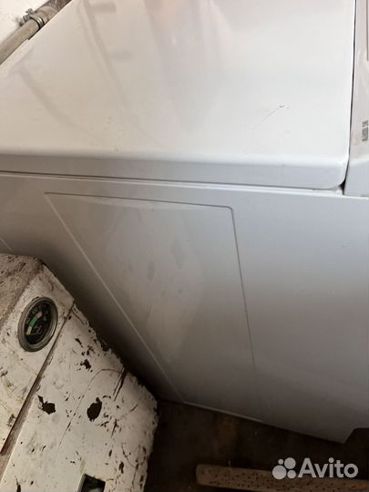 Стиральная машина с вертикальной загрузкой