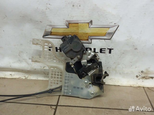 Замок задней левой двери Хендай Туксон 1