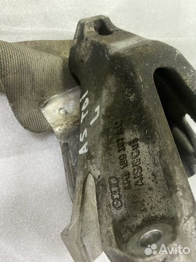 Кронштейн опоры двигателя левый Ауди А5 8Т А4 Б8