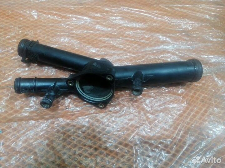 Корпус термостата Audi Q7 4L BHK 2009