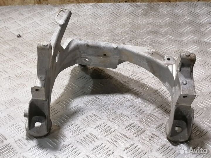 Кронштейн Bmw 7 f01 2008-2015