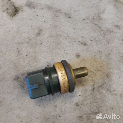 Датчик охлаждающий жидкости Ауди А4Б5 VW Пассат Б5