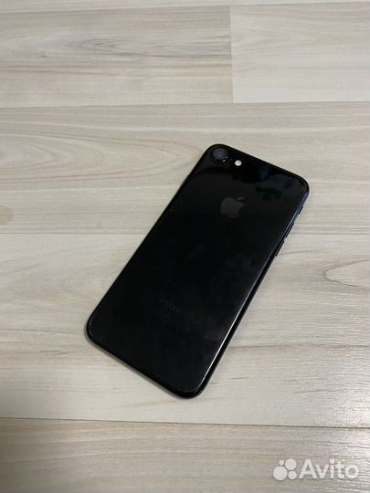 iPhone 7, 32 ГБ