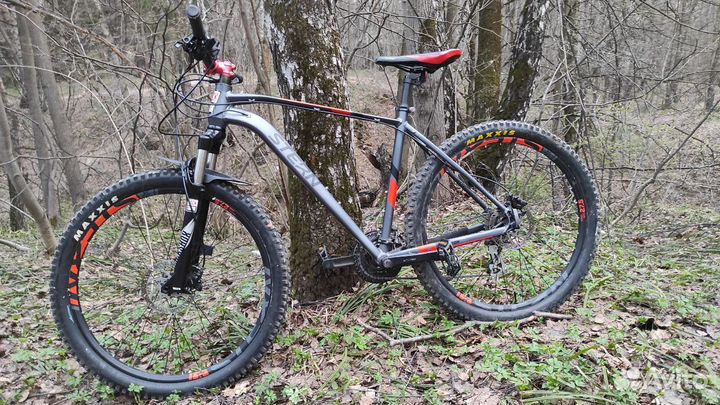 Велосипед с вилкой Rockshox