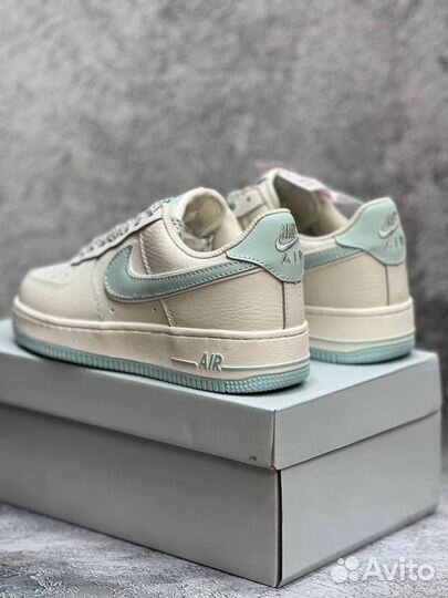 Кроссовки Nike Air Force 1