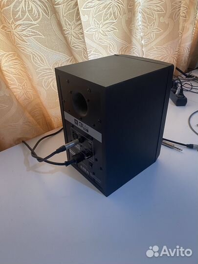 Активные студийные мониторы JBL 305P MKii