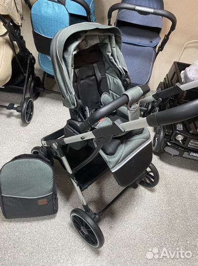 Прогулочная коляска с реверсивным блоком