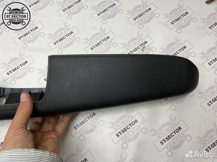 Подлокотник передней правой двери audi A6 C6