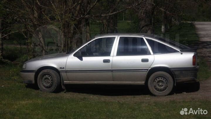 Запчасти на Opel Vectra