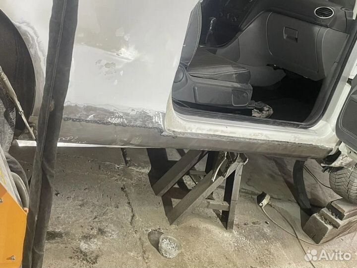 Ford Focus 2 купе порог + усилитель правый