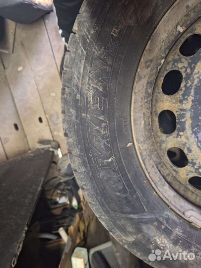 Kumho I'Zen KW22 195/65 R15 19K