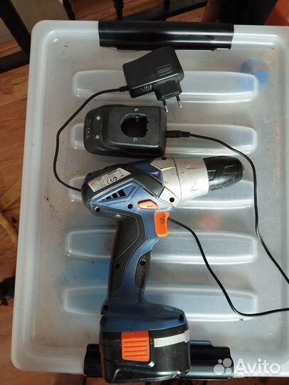 Шуруповерт dexter