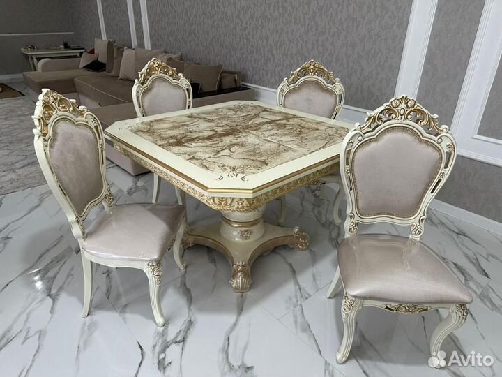 Стол и Стулья