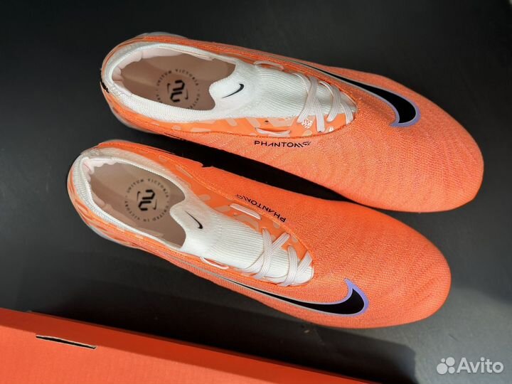 Футбольные бутсы nike phantom orange