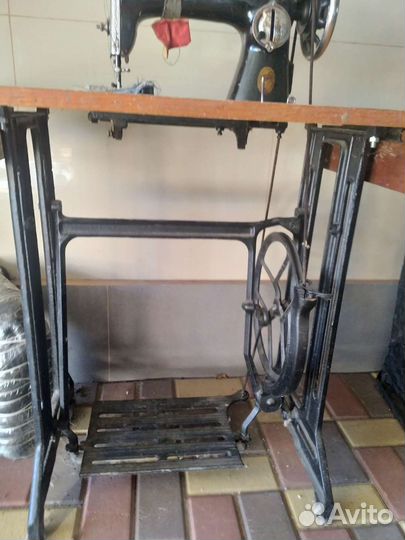 Швейная машинка