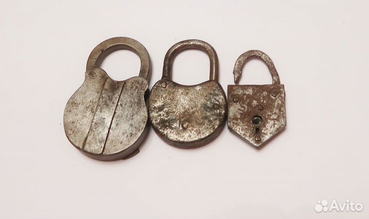 Старинные замки, чердачная находка