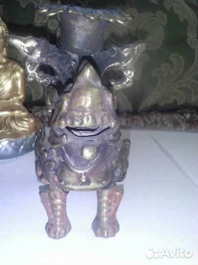 Подсвечник бронзовый