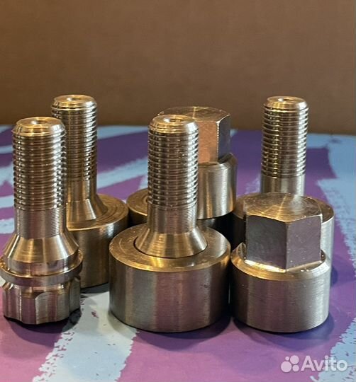 Титановые секретки на колеса