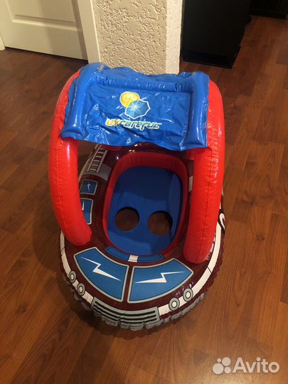 Детский плавательный круг