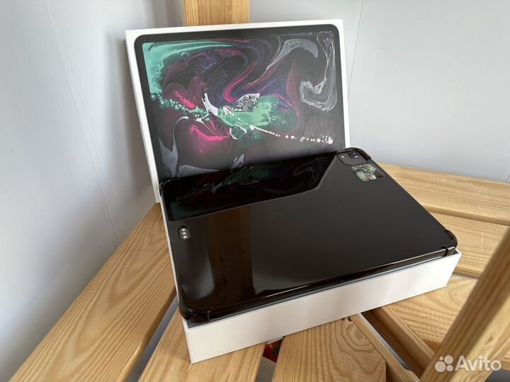 iPad Pro 11 2018 92 акб + Чехол