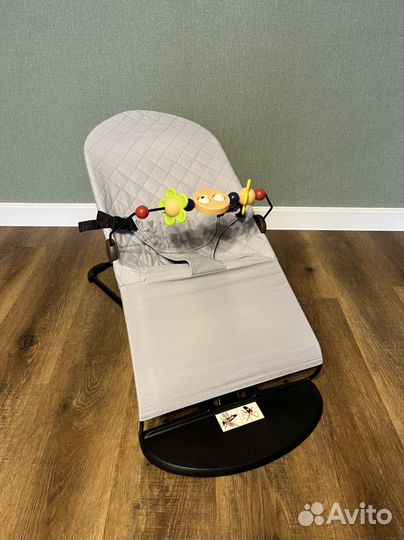 Шезлонг для новорожденных