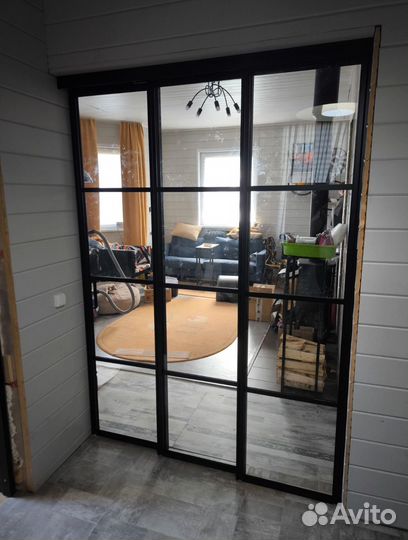 Стеклянные перегородки в стиле лофт