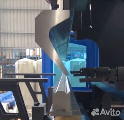 Гидравлический листогиб MetalTec HBM 63/2500