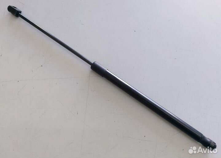 Амортизатор крышки багажника Sandero 2008-2014