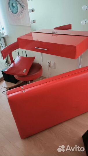 Комплект д/макияжа красный