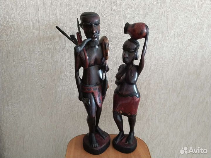 Статуэтки из дерева. Африка