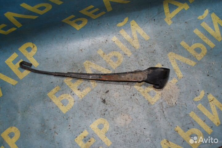 Поводок заднего дворника Volkswagen Golf 4 Variant