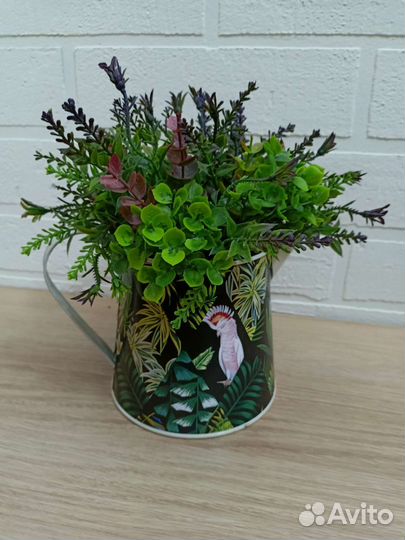 Фикус Бенджамина и другая искусственная зелень